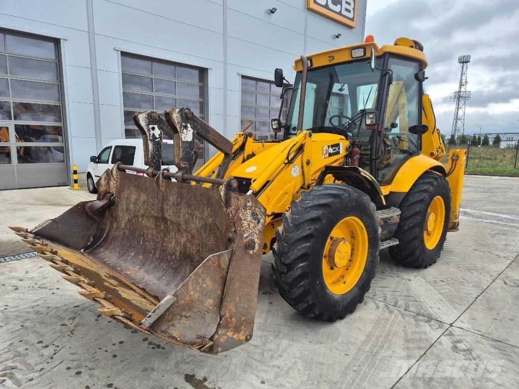 JCB 4CX لوادر ذات جرافات عكسية