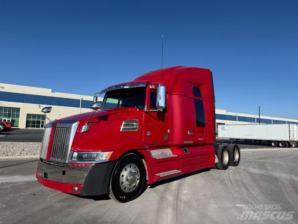 Western Star 5700 XE وحدات الجر