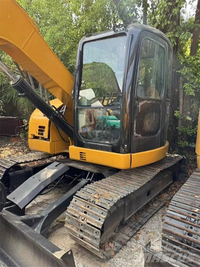 CAT 308 C حفارات زحافة