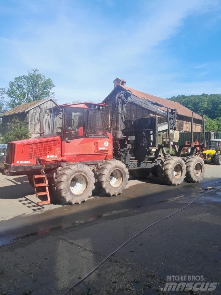 Valmet 840.2 شاحنات