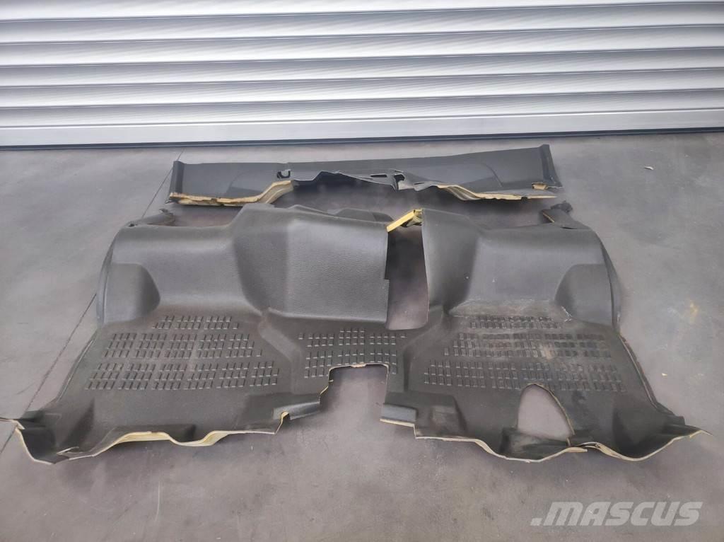 Renault Floor Mat كابينة والداخلية