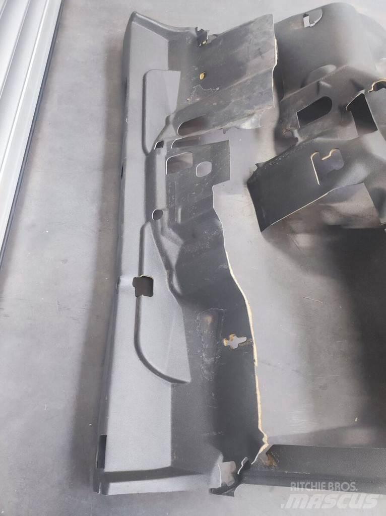 Renault Floor Mat كابينة والداخلية