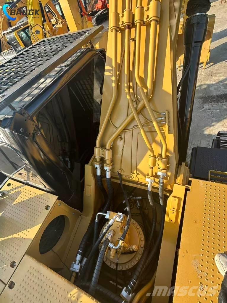 CAT 340D2L حفارات زحافة