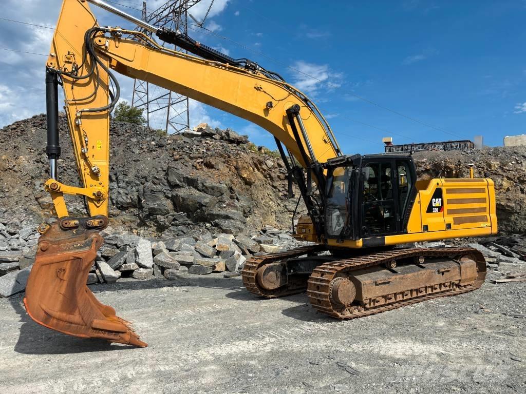 CAT 336 حفارات زحافة