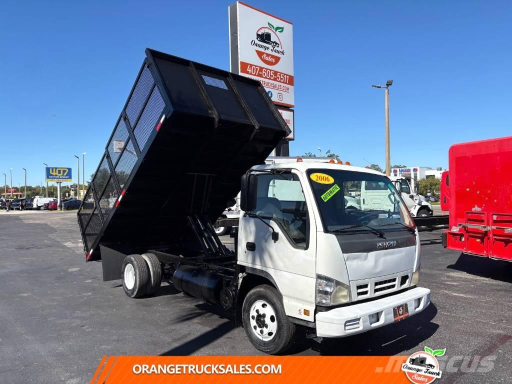 Isuzu NPR شاحنات مسطحة/مفصلية الجوانب