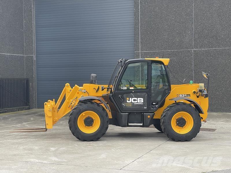 JCB 531 - 70 مناولات متداخلة