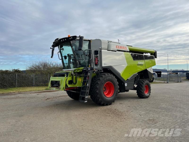 CLAAS LEXION 5300 حصادات