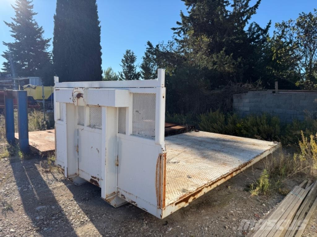 Benne ampiroll شاحنات الرافعات الخطافية