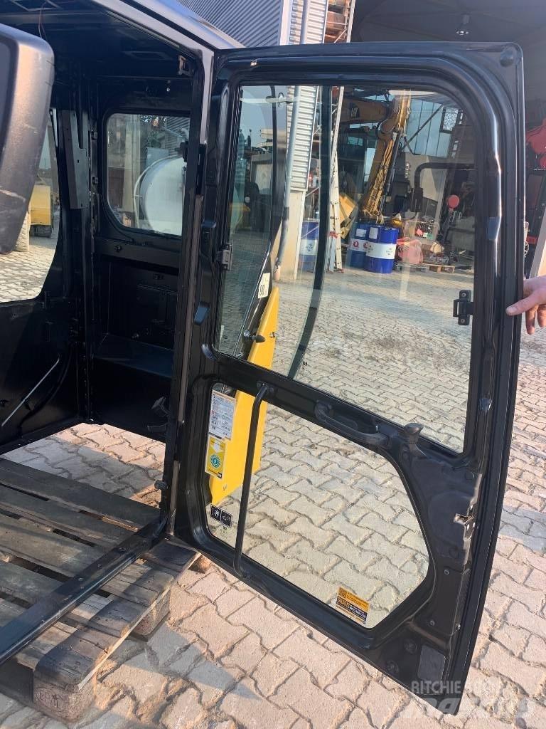 CAT Kabine 477-7562 كابينة والداخلية