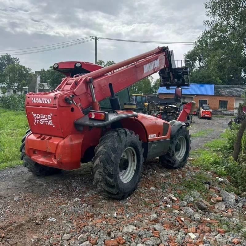 Manitou 1740 مناولات متداخلة