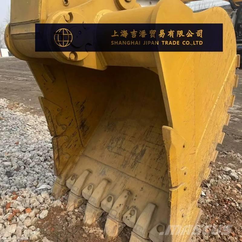 CAT 336 D حفارات زحافة