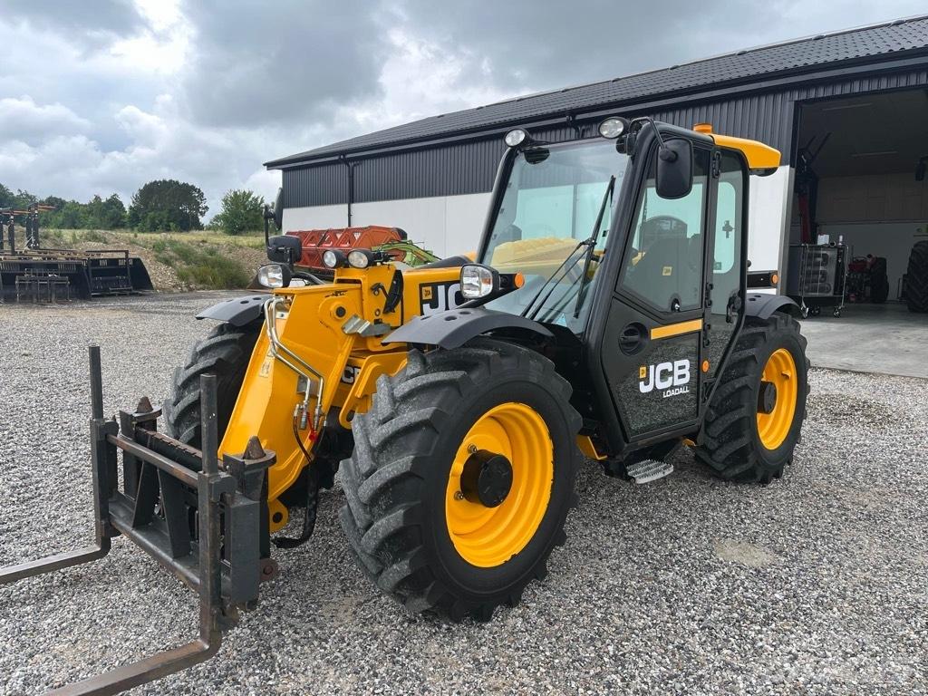 JCB 527-58 Agri Plus مناولات متداخلة