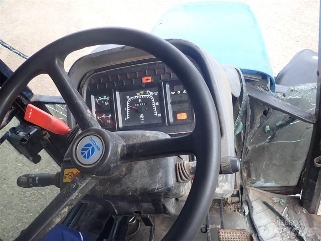 New Holland 8160 الجرارات