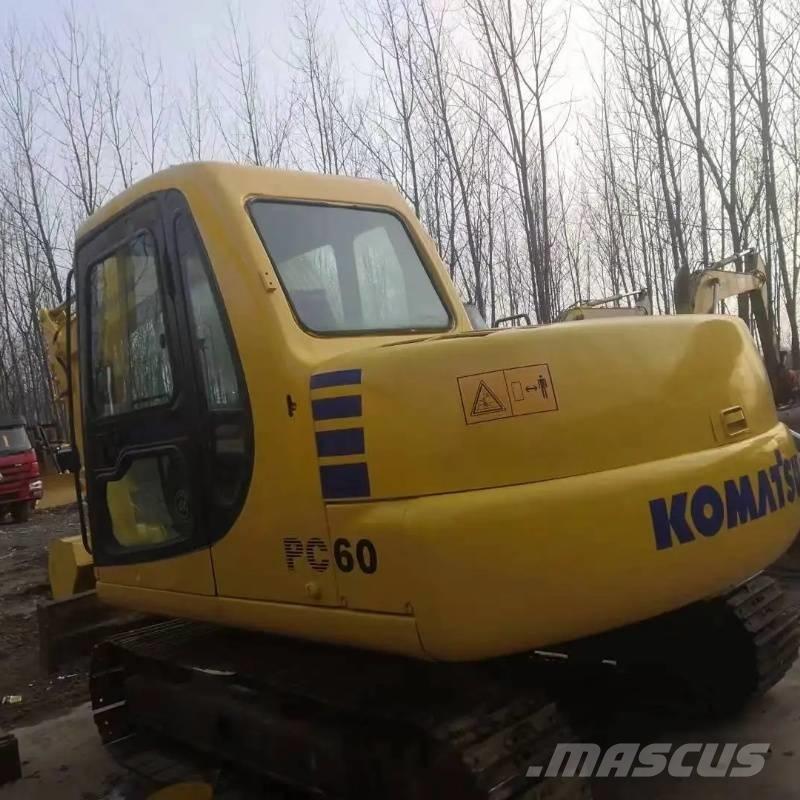 Komatsu PC 60 حفارات زحافة