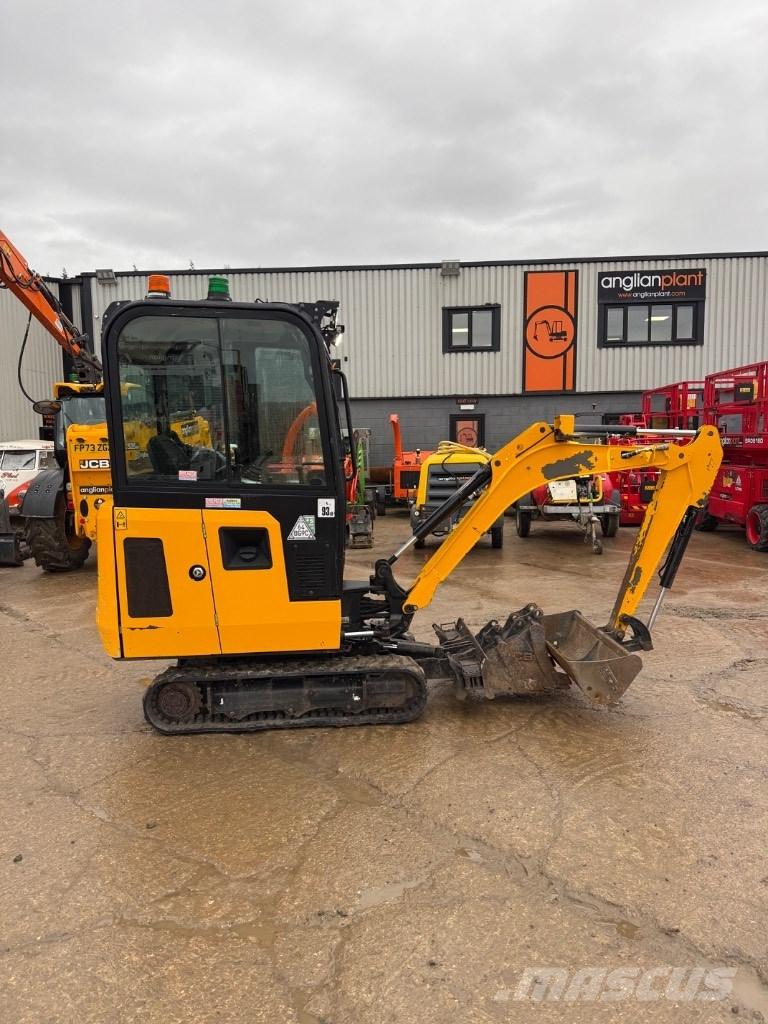 JCB 16 C حفارات صغيرة أقل من 7 طن (حفارات صغيرة)