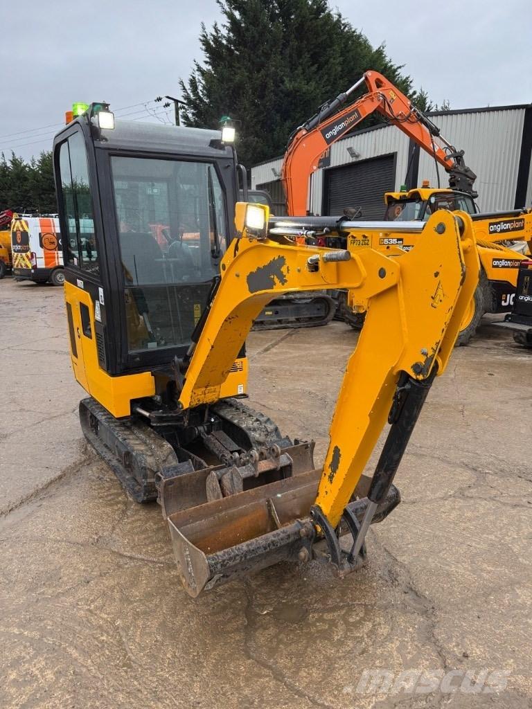 JCB 16 C حفارات صغيرة أقل من 7 طن (حفارات صغيرة)