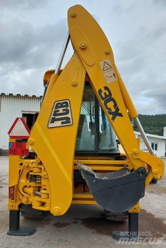 JCB 3 CX لوادر ذات جرافات عكسية