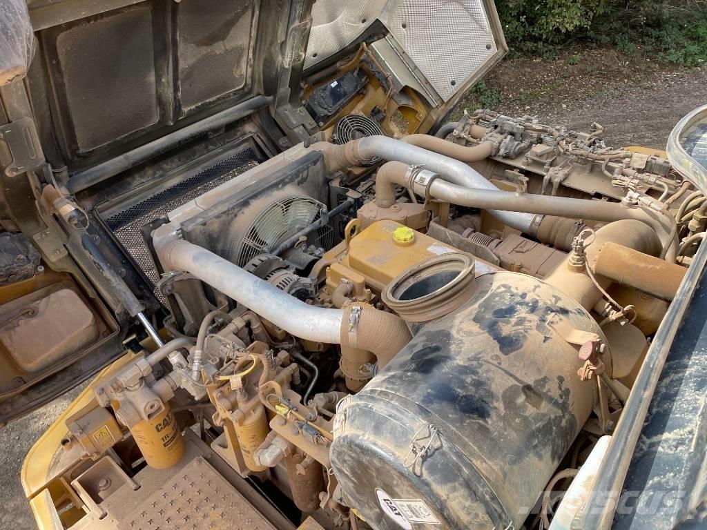 CAT 730 C ساحبات مفصلية