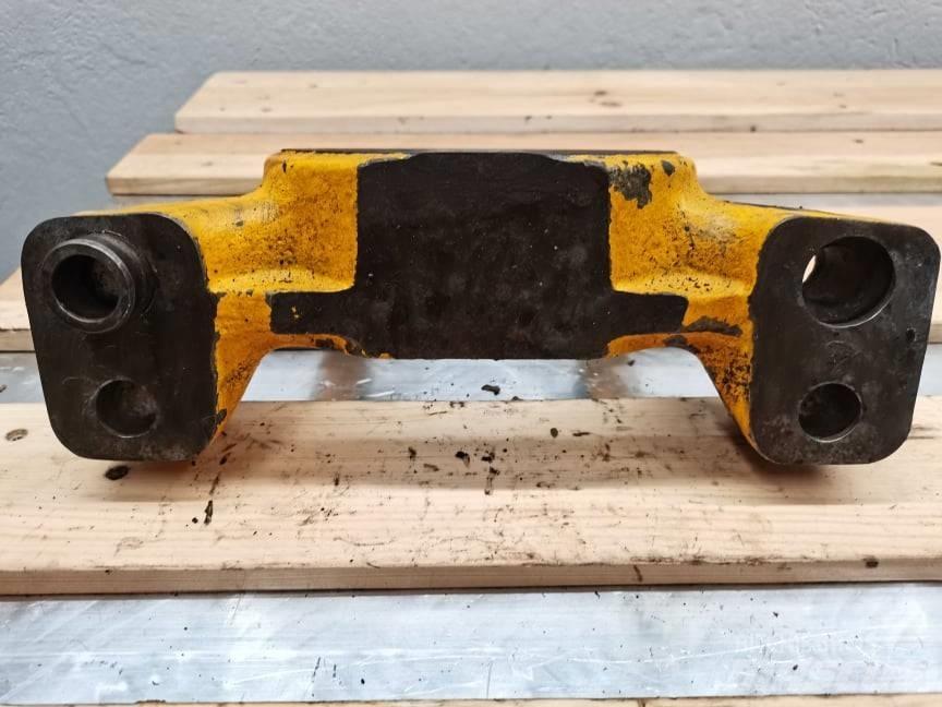 JCB 530-70 {axle} محور العجلة