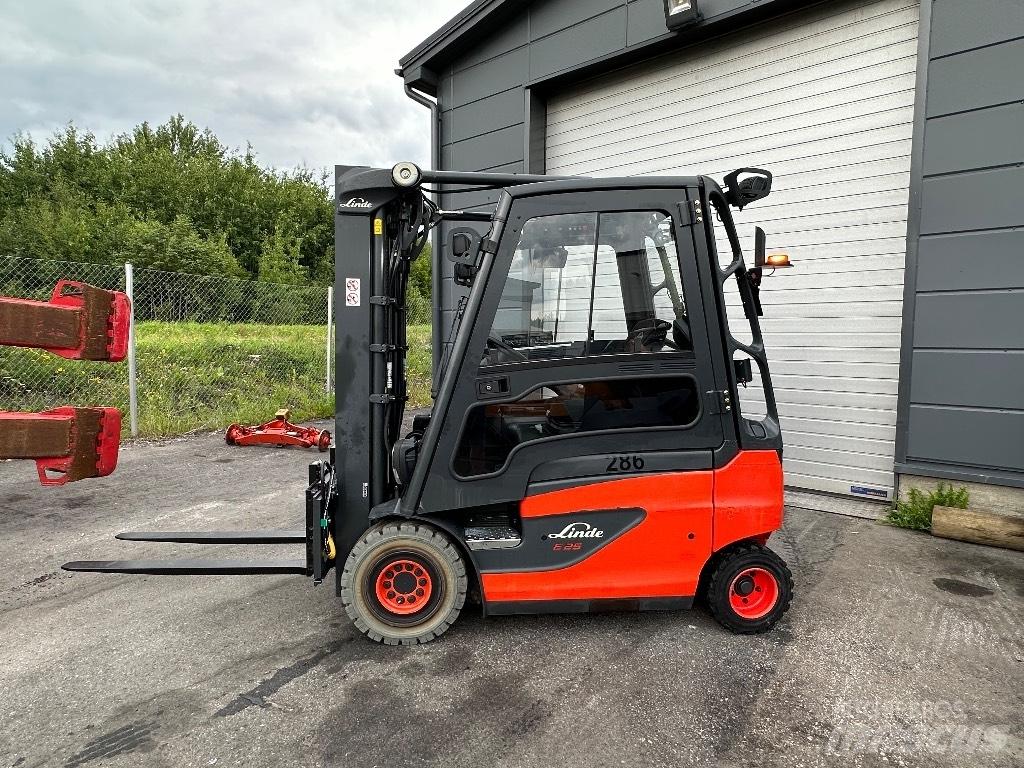 Linde E 25 -01 شاحنات ذات رافعات شوكية تعمل بالكهرباء
