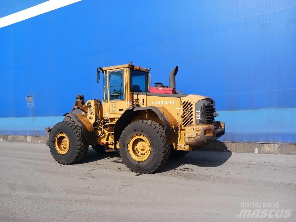 Volvo L 120 E لوادر بعجل
