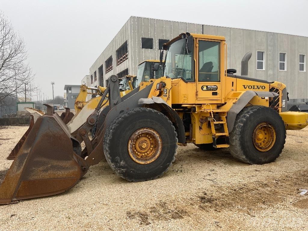 Volvo L 110 E لوادر بعجل