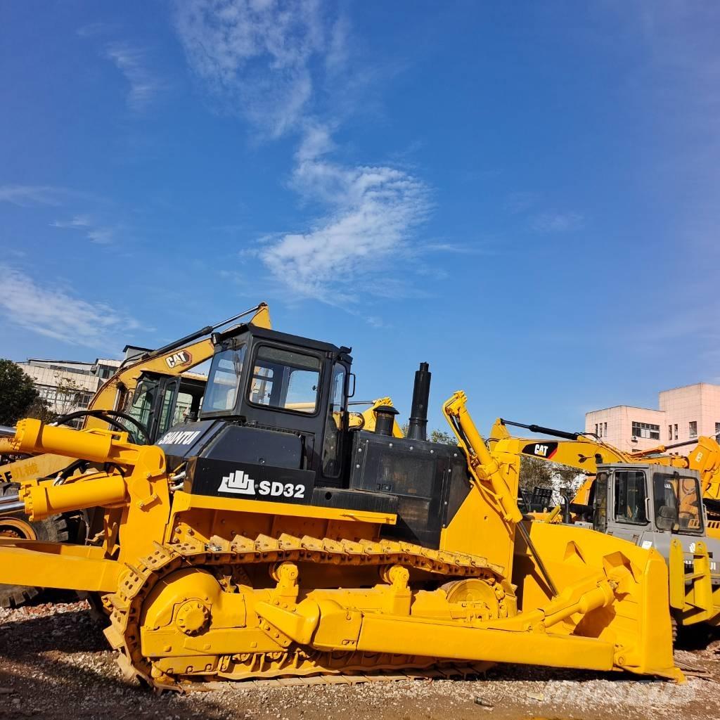 Shantui SD 32 حفارات زحافة