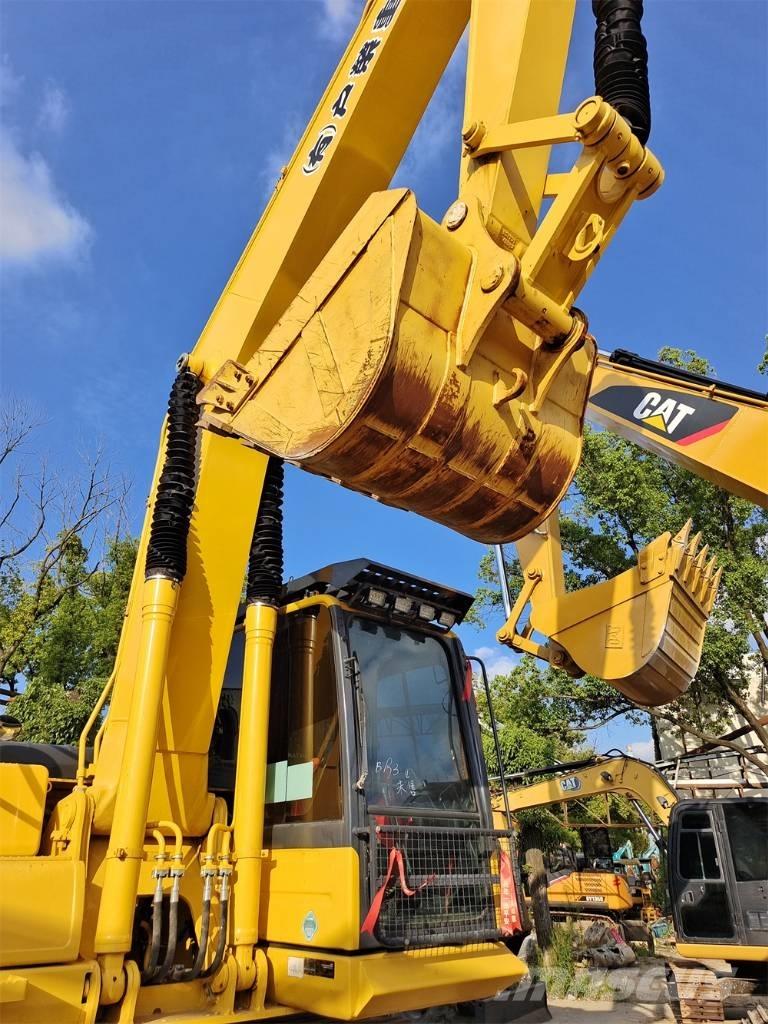 Komatsu PC 200 حفارات زحافة