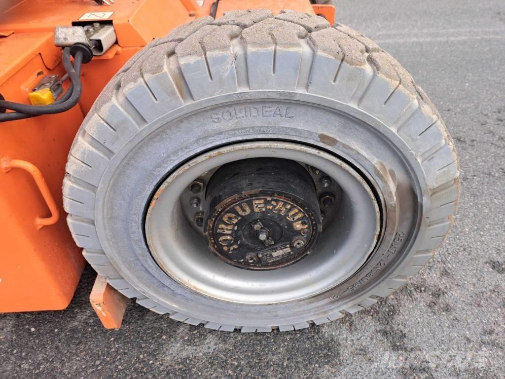 JLG E 300 AJP رافعات سلة مفصلية