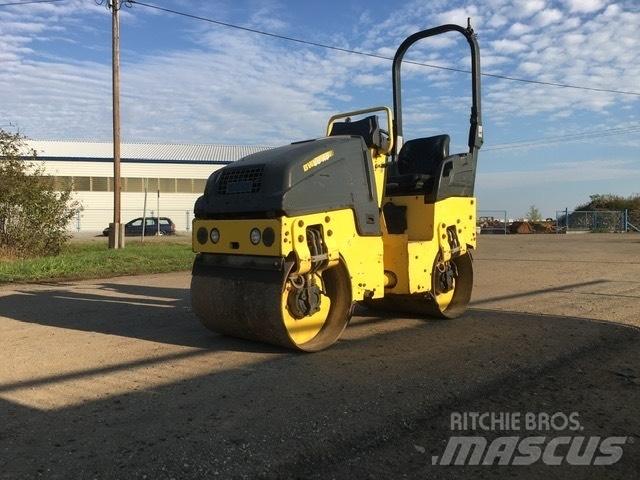 Bomag BW 80 AD-5 مداحل ثنائية الاسطوانة