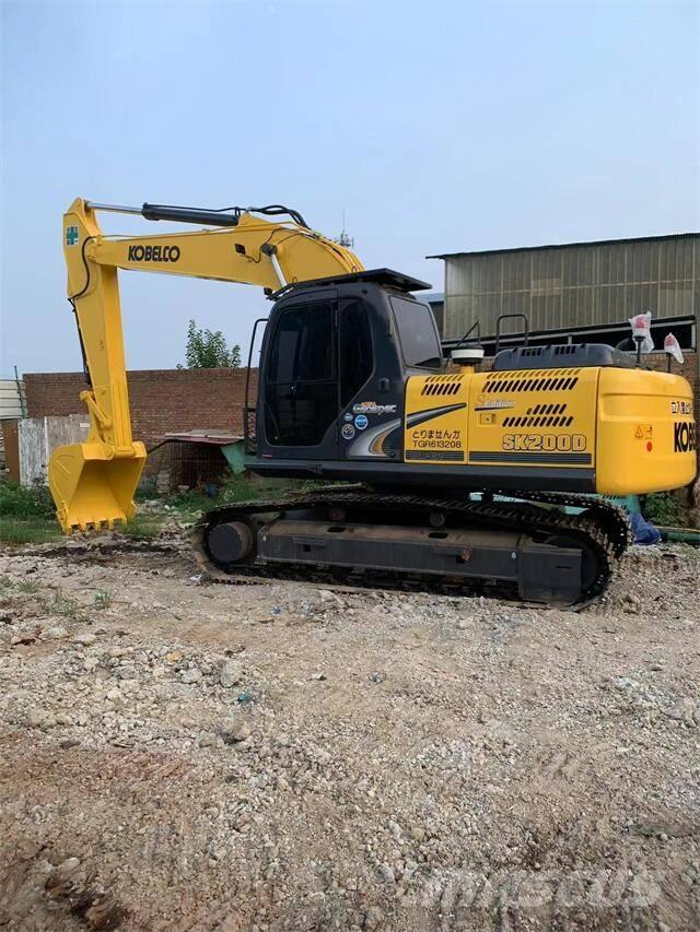 Kobelco SK 200 حفارات زحافة