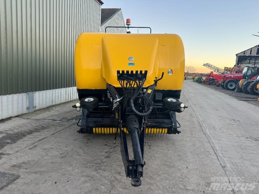 New Holland BB 9060 محزمات مربعة