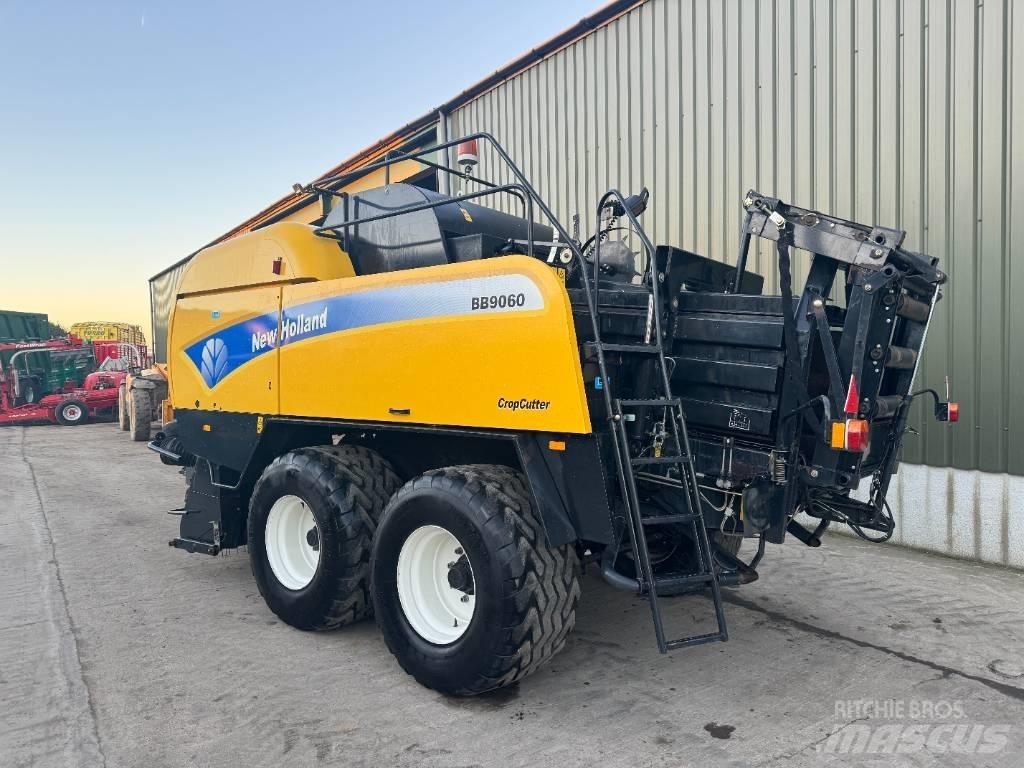New Holland BB 9060 محزمات مربعة