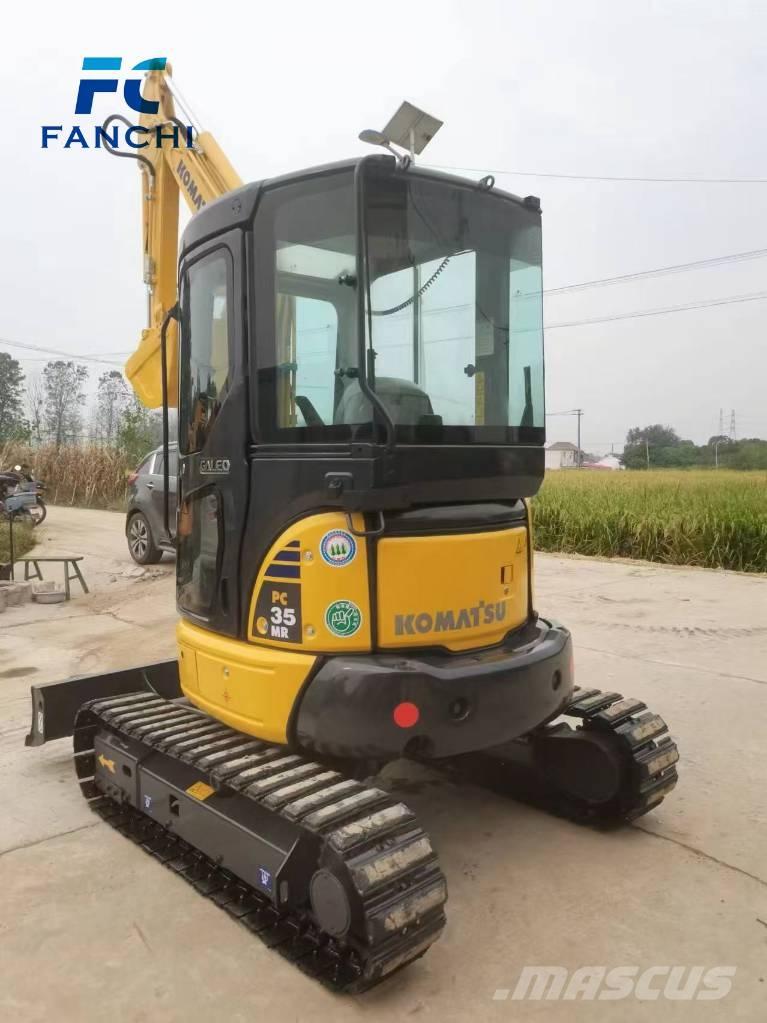 Komatsu PC 35 MR حفارات صغيرة أقل من 7 طن (حفارات صغيرة)