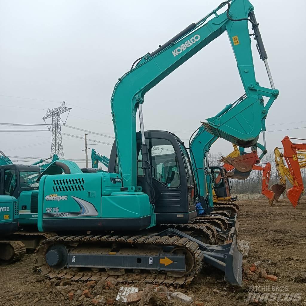 Kobelco SK75-8 حفارات وسط 7 طن - 12 طن