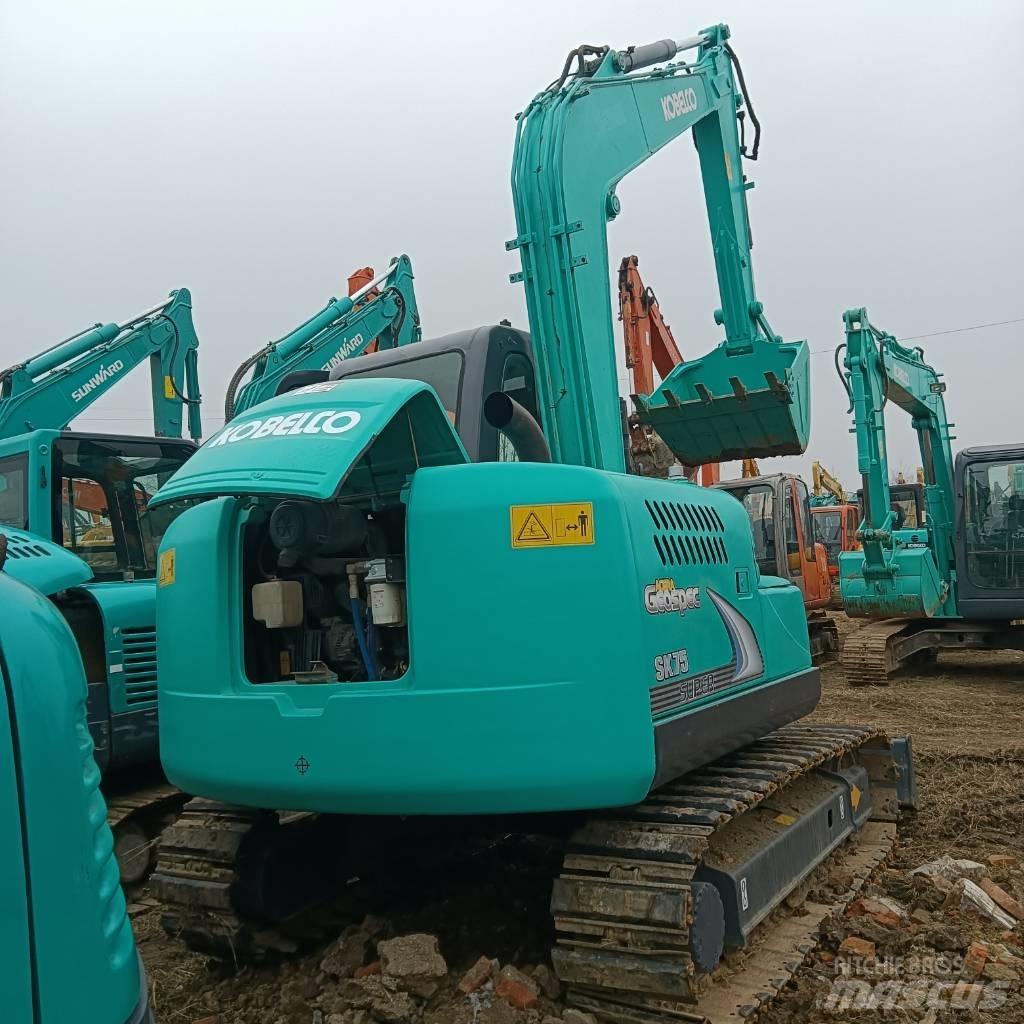 Kobelco SK75-8 حفارات وسط 7 طن - 12 طن