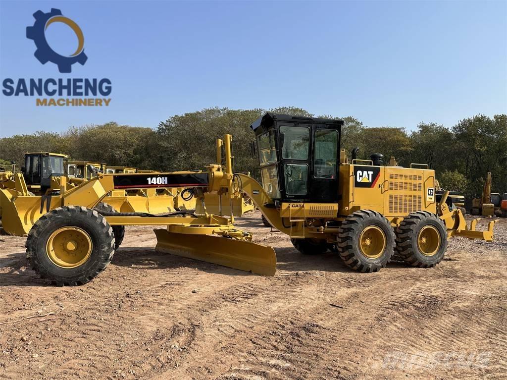 CAT 140H معدات تمهيد الطرق