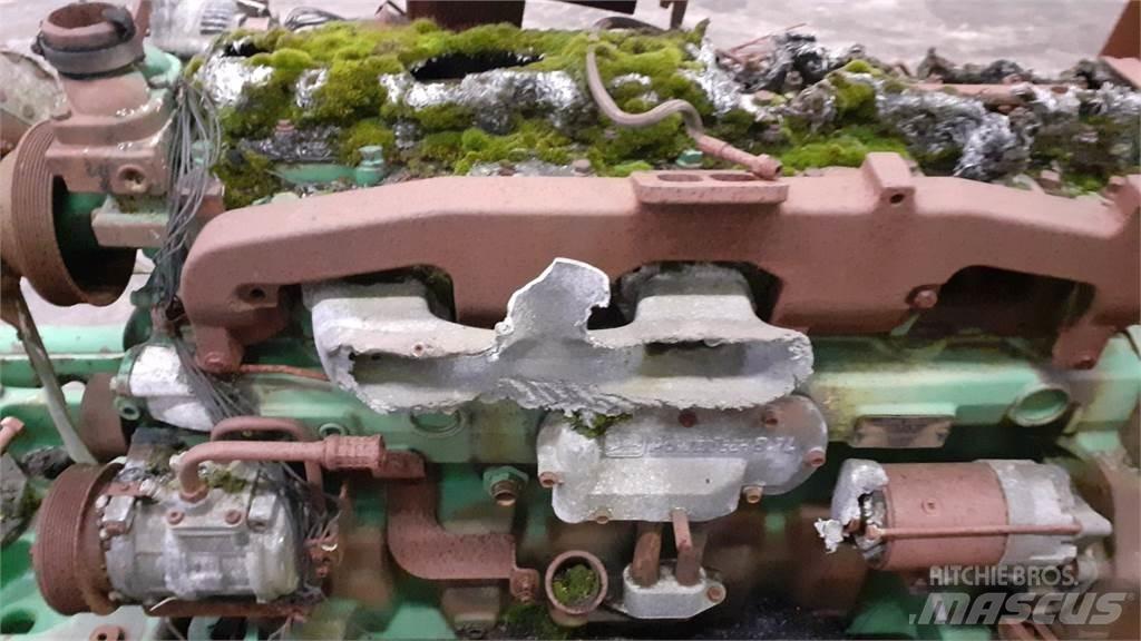 John Deere 7810 الجرارات