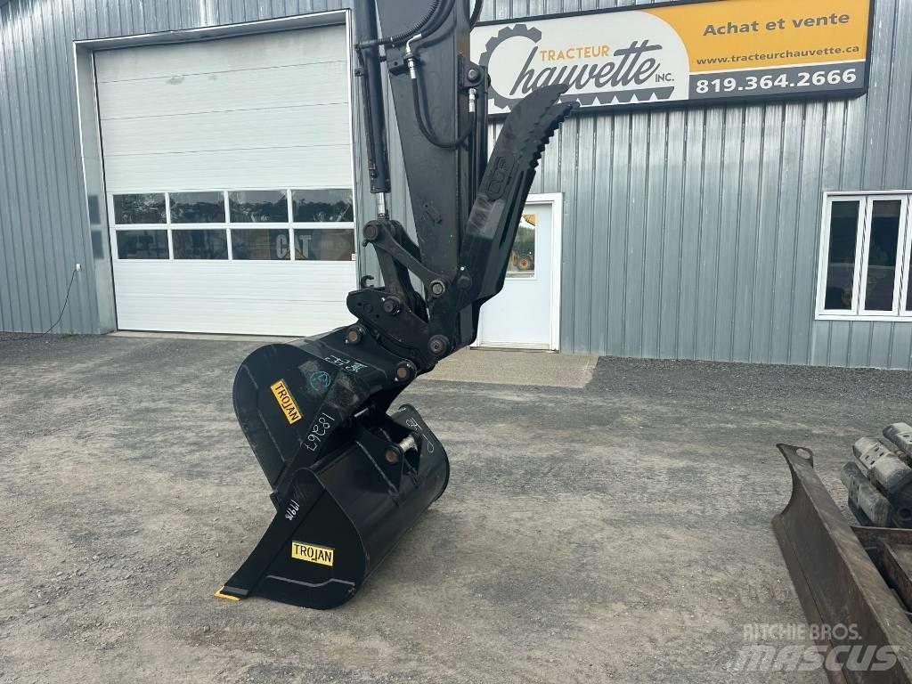 John Deere 75G حفارات زحافة