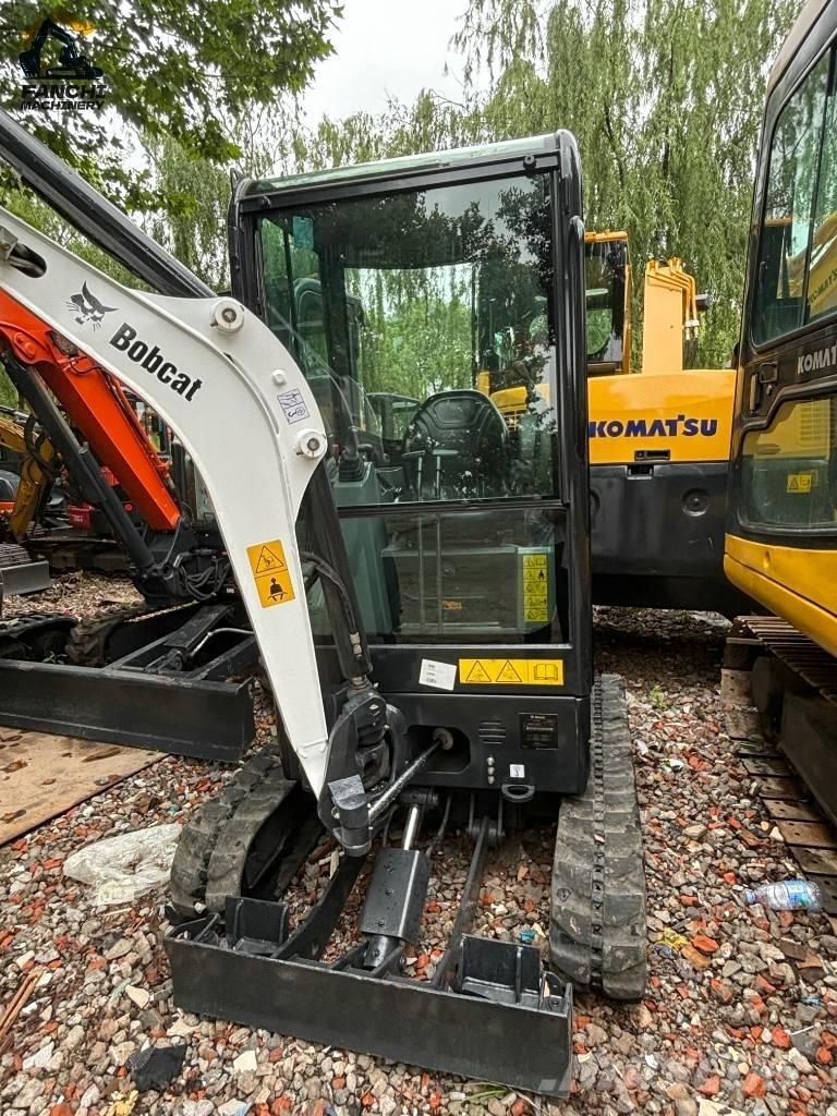  Bobcta E20 حفارات صغيرة أقل من 7 طن (حفارات صغيرة)