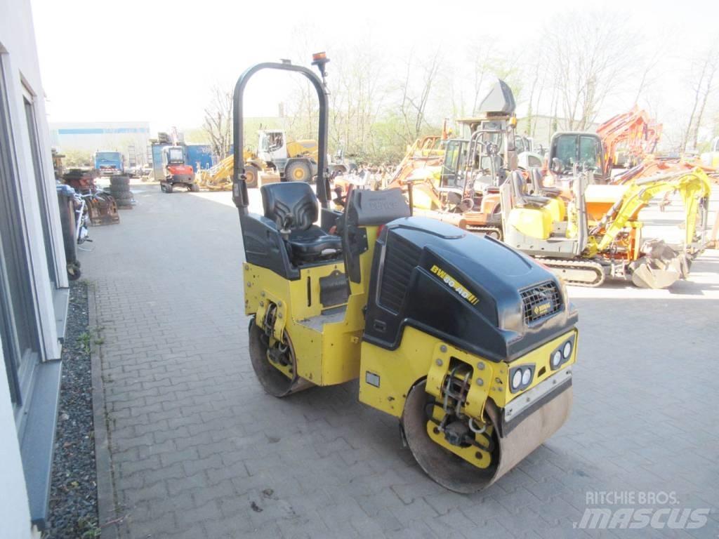 Bomag BW 80 AD-5 مداحل ثنائية الاسطوانة