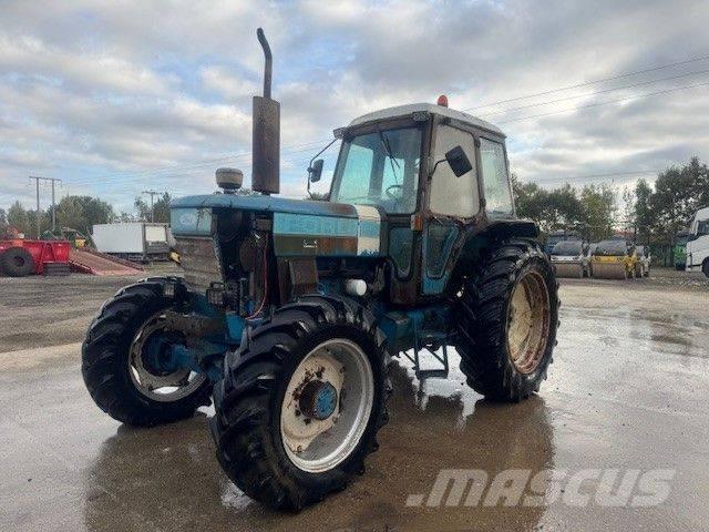 Ford 8210 الجرارات