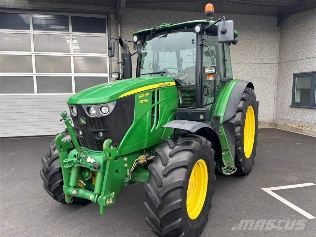 John Deere 6100MC الجرارات