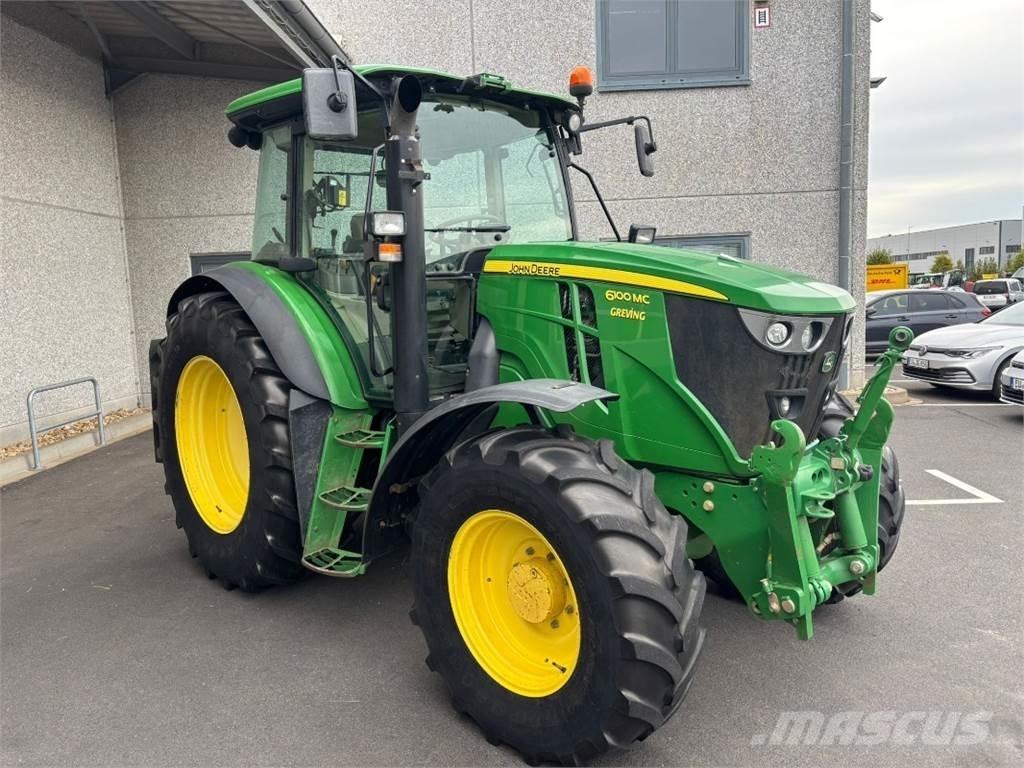 John Deere 6100MC الجرارات