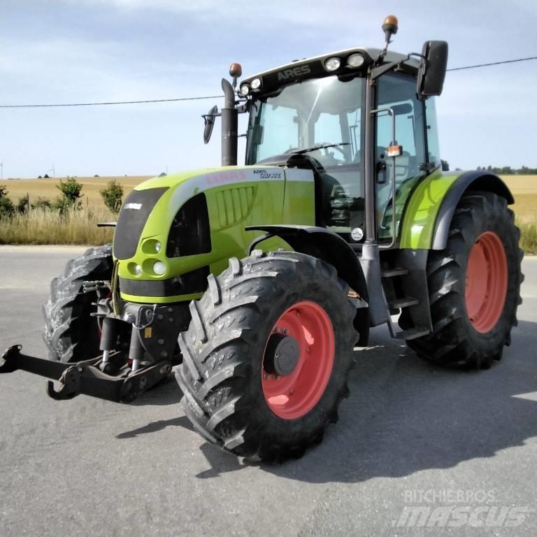 CLAAS Ares 697 ATZ الجرارات
