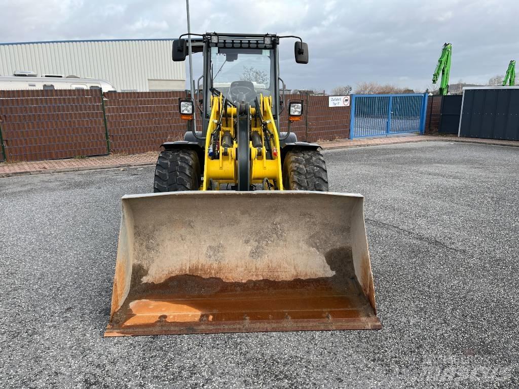 Wacker Neuson WL 44 لوادر بعجل