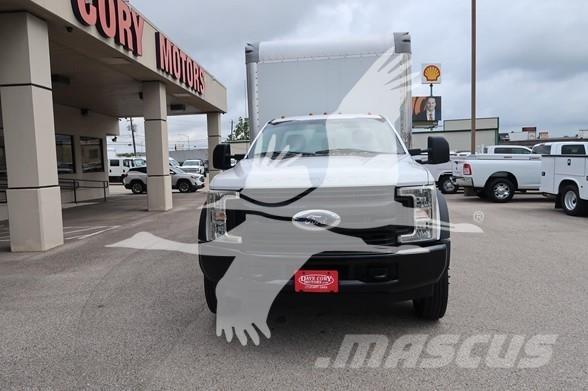 Ford F450 SD أخرى