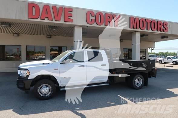 RAM 3500 HD شاحنات مسطحة/مفصلية الجوانب