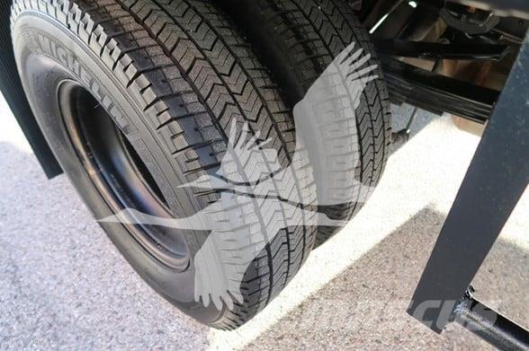 RAM 3500 HD شاحنات مسطحة/مفصلية الجوانب