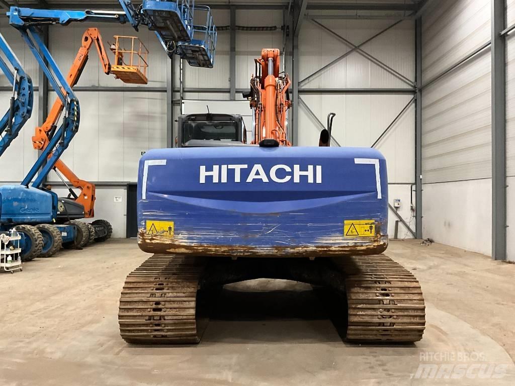 Hitachi ZX 210 LC-3 حفارات زحافة